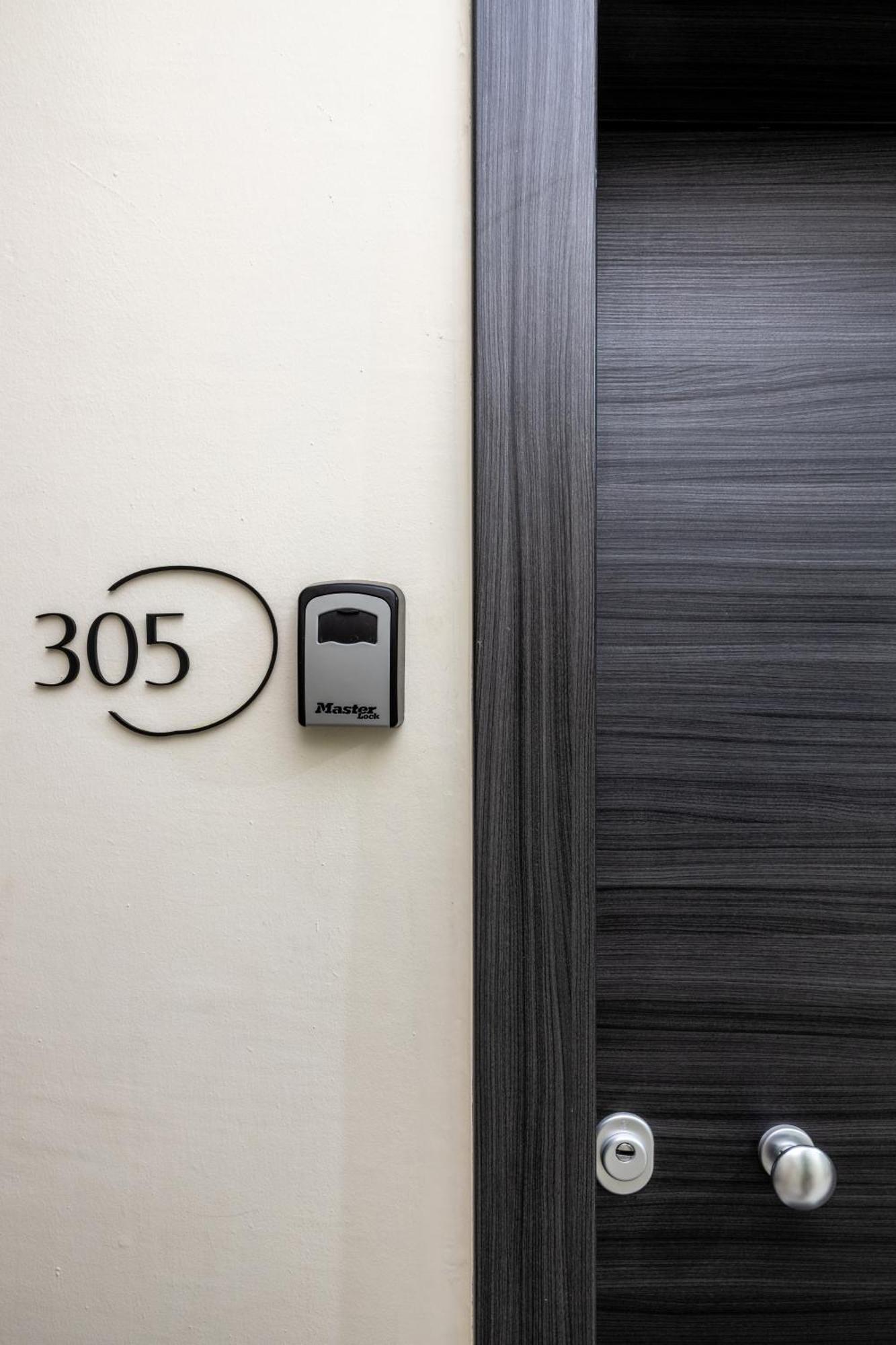 Modern Apartment 305 クサンチ エクステリア 写真